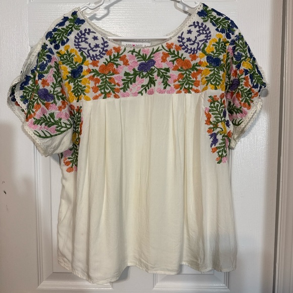 Buddy Basic Embroidered Boho Top Medium Floral Rayon Peasant Blouse - Picture 9 of 9